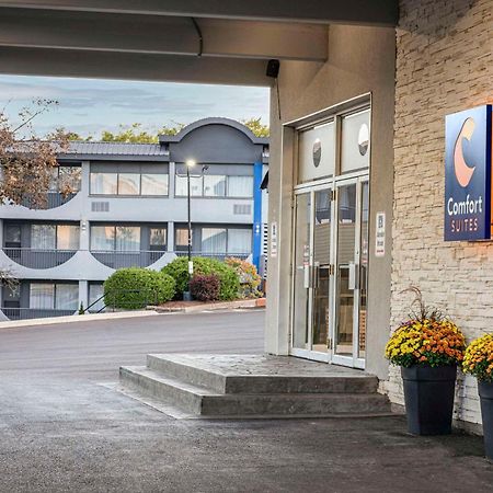Quality Inn & Conference Centre Kingston Central Esterno foto