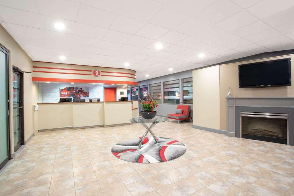 Quality Inn & Conference Centre Kingston Central Interno foto