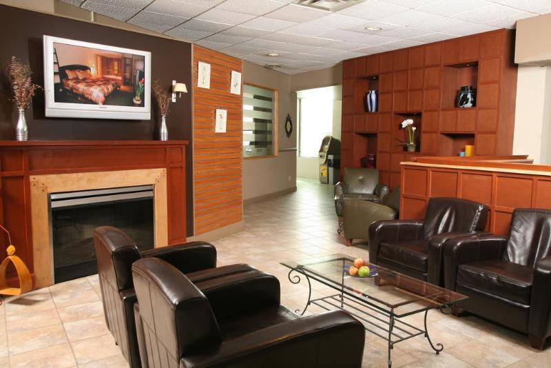 Quality Inn & Conference Centre Kingston Central Esterno foto